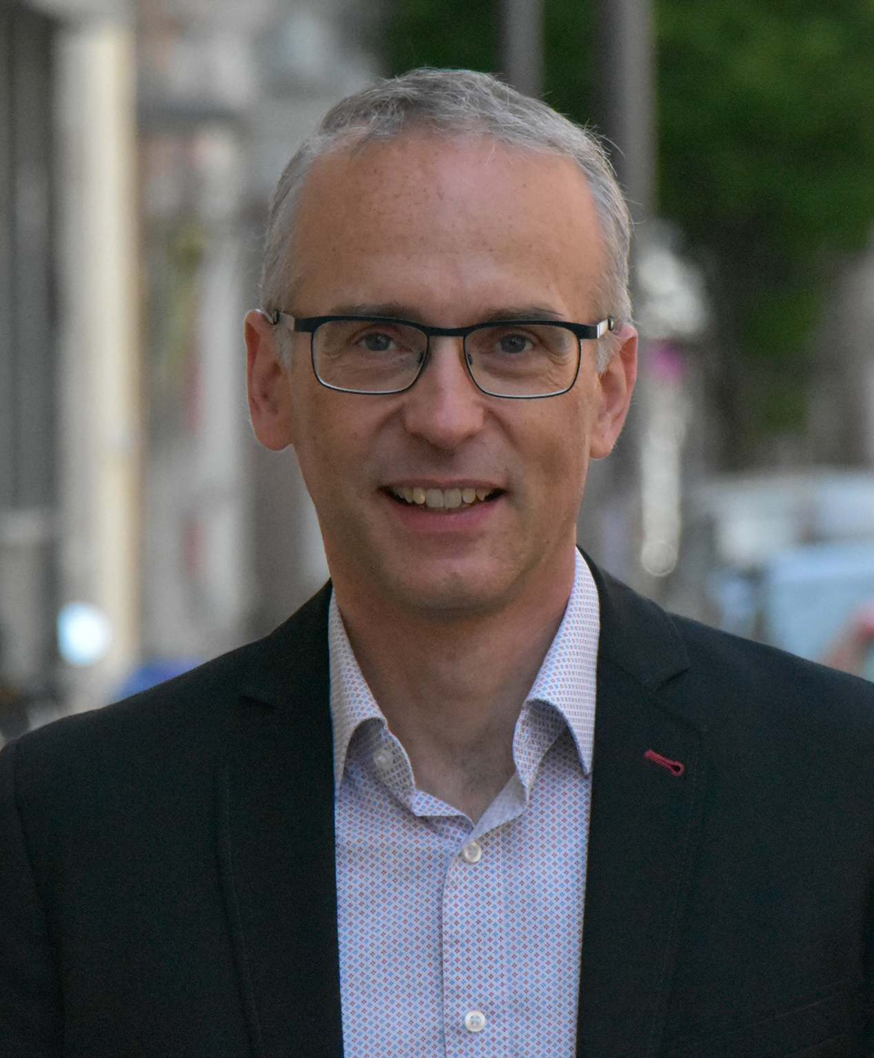 Dr. Thilo Esser